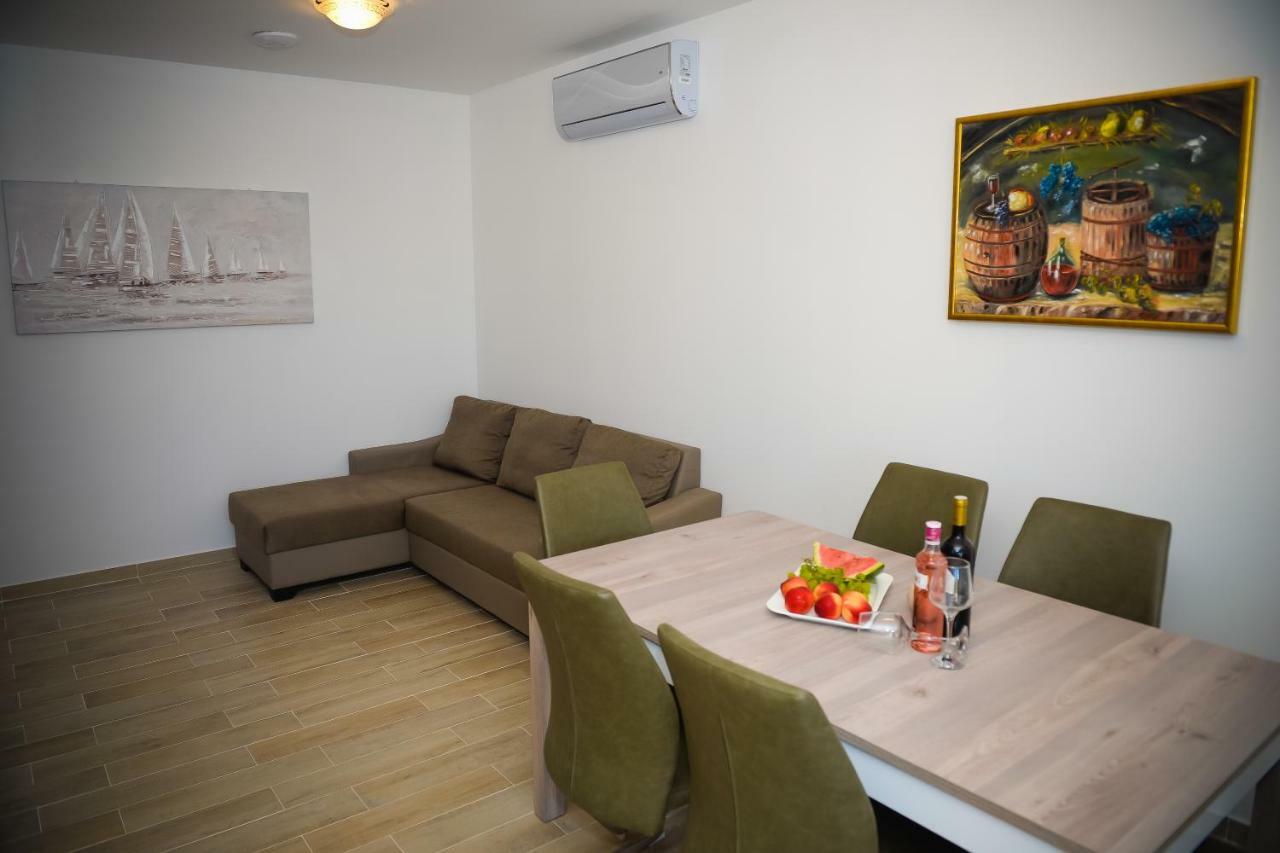 Apartment Markioli Povlja  Eksteriør bilde