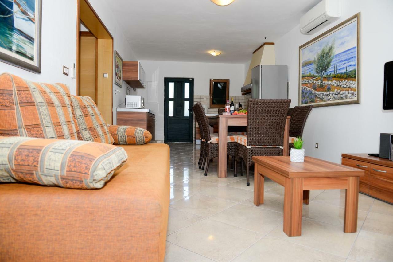 Apartment Markioli Povlja  Eksteriør bilde
