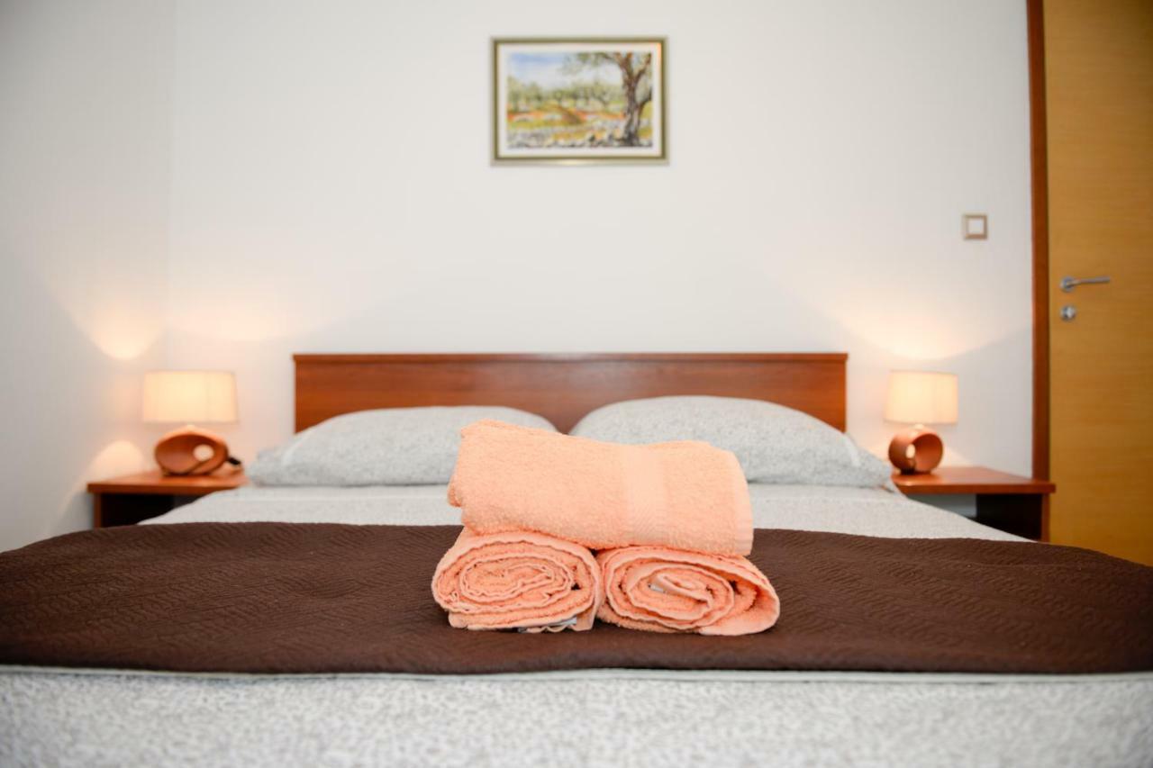 Apartment Markioli Povlja  Eksteriør bilde